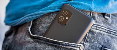 Zenfone 8